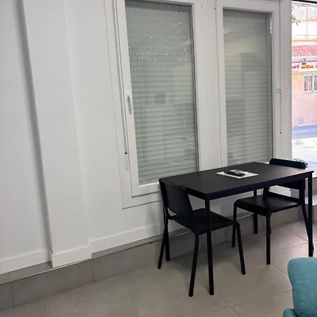 Apartamento 3 A 10 Min Caminando De La Estacion De Bus Y Tren Maria Zambrano